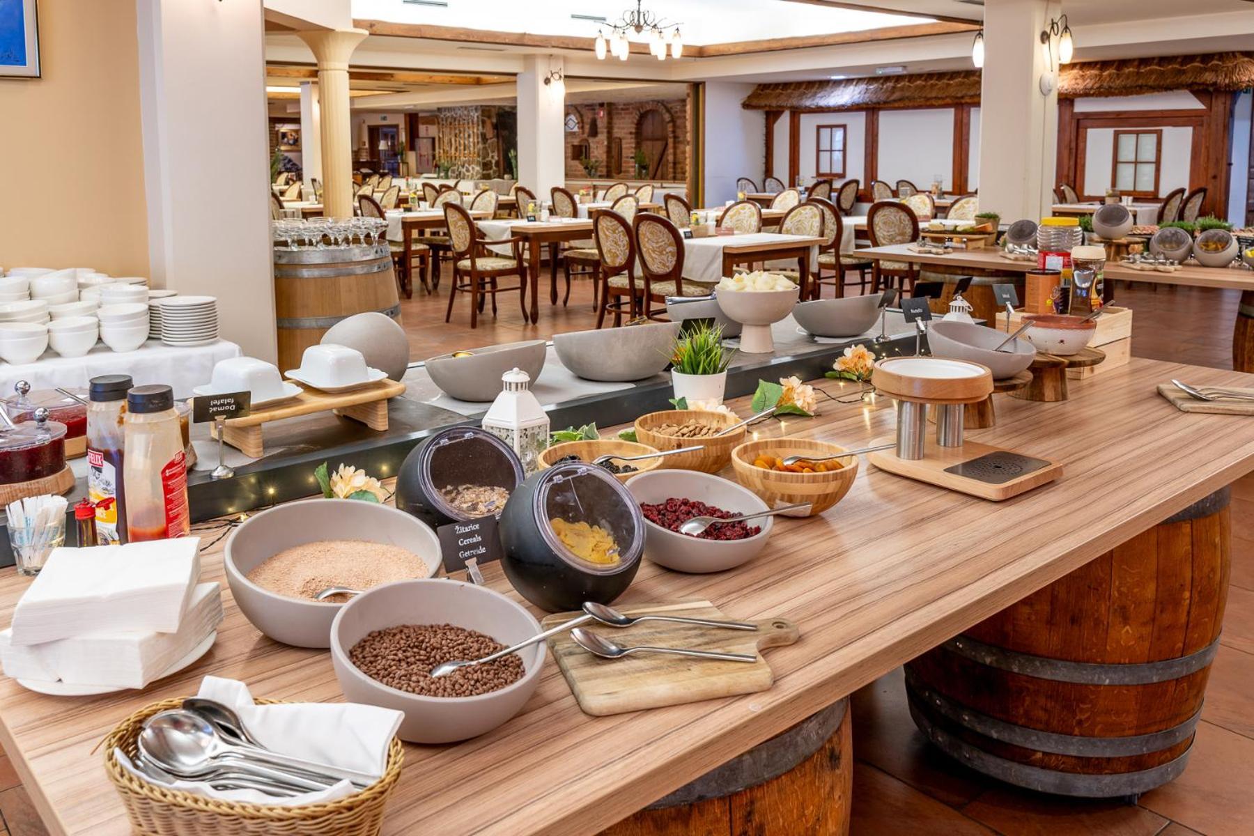 Terme Banovci - Hotelsko Naselje Zeleni Gaj Buitenkant foto