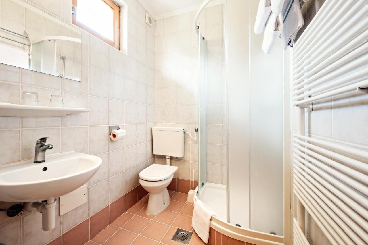 Terme Banovci - Hotelsko Naselje Zeleni Gaj Buitenkant foto